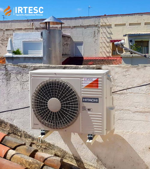 aerotermia maria lostal suelo radiante refrescante acs irtesc zaragoza unidad exterior bomba de calor hitachi